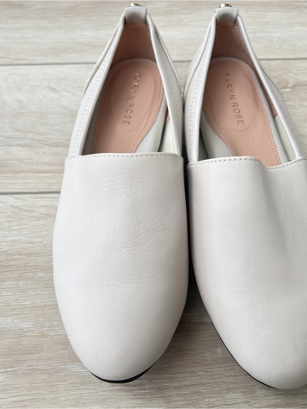 NWOB Taryn Rose Bettina White Leather Comfort Loafer Flats - Size 6B